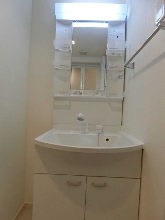 物件内観写真9　(洗面)