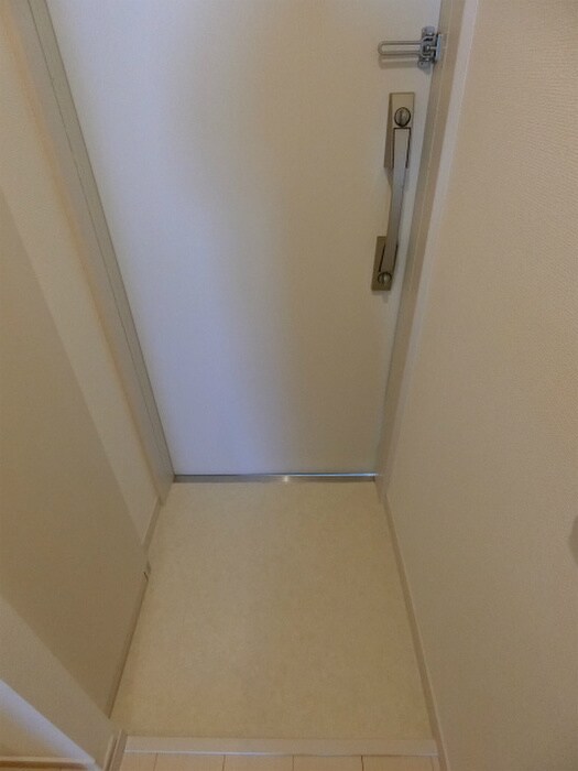 物件内観写真17　(洗濯機置場)