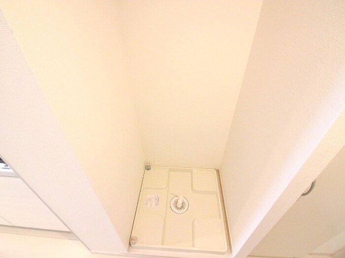 物件内観写真18　(洗濯機置場)