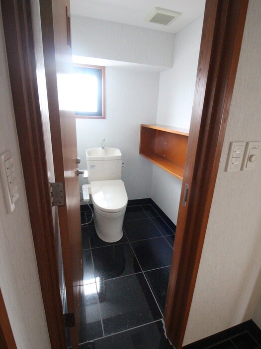 物件内観写真16　(トイレ)