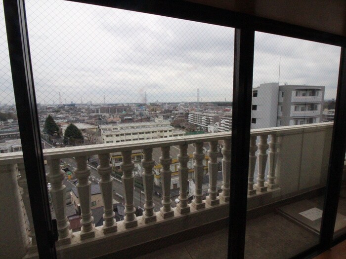 物件内観写真22　(室内からの展望)