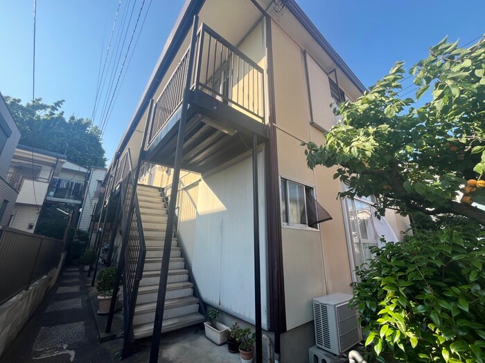 物件外観写真5　(駐輪場)