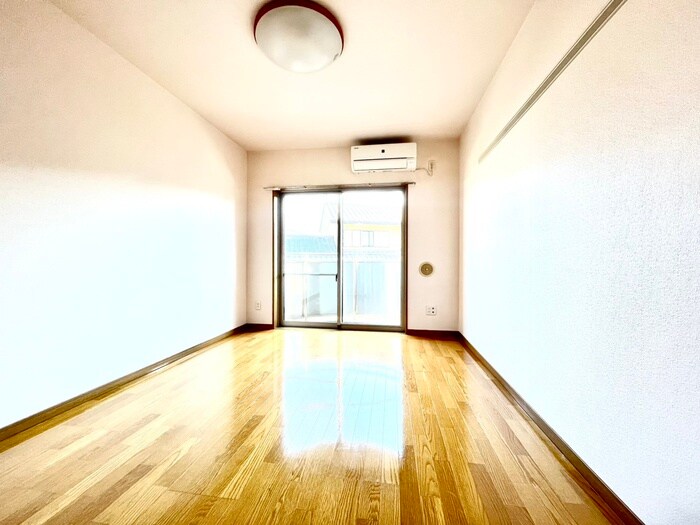 物件内観写真10　(居室)