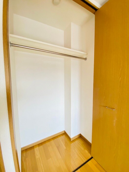 物件内観写真13　(収納)