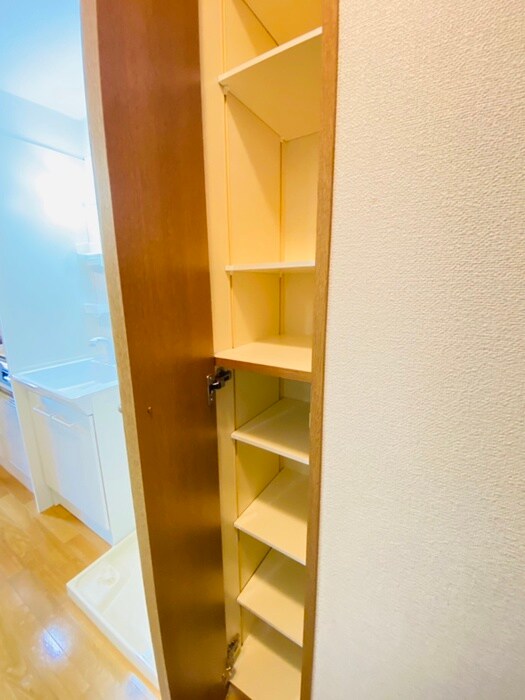 物件内観写真14　(靴箱)