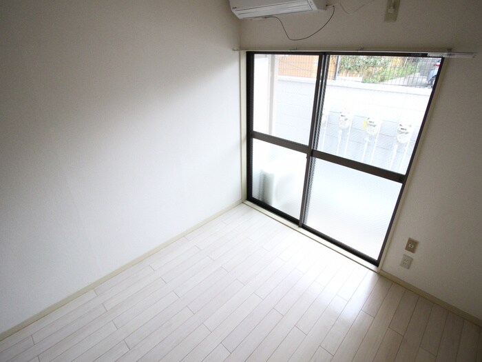 物件内観写真16　(居室)