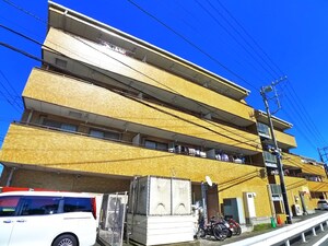 シャトル・ＯＭＩ外観写真