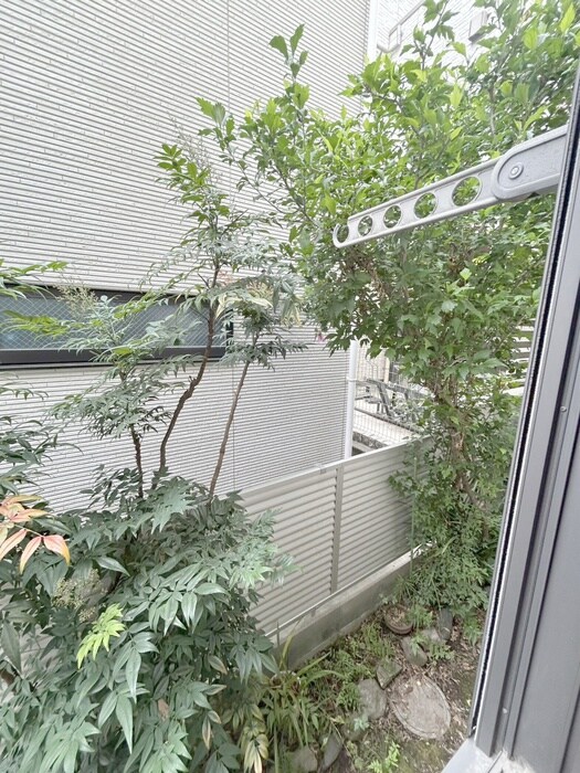 物件内観写真19　(室内からの展望)