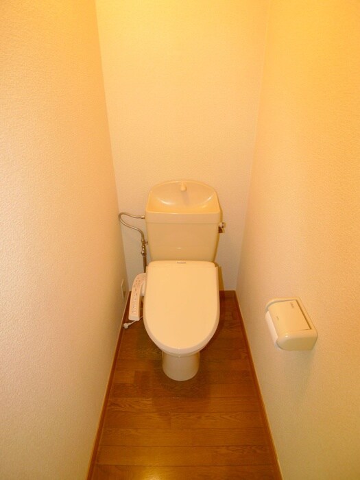 物件内観写真8　(トイレ)