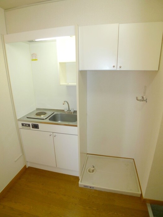 物件内観写真14　(洗濯機置場)