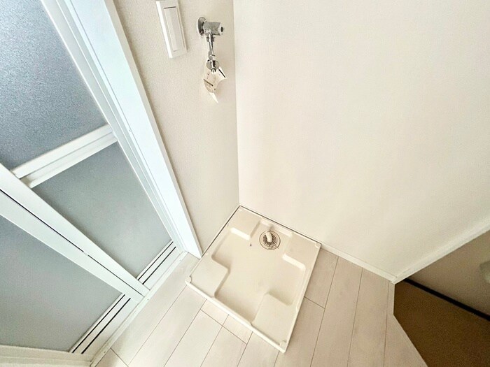 物件内観写真20　(洗濯機置場)