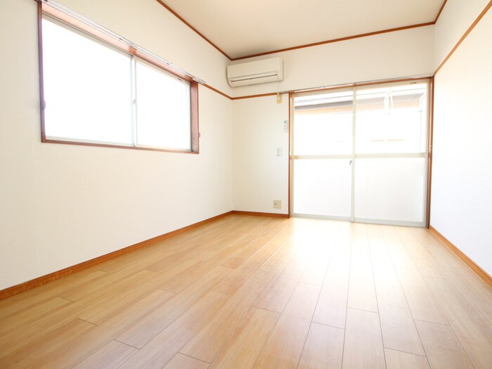 物件内観写真7　(居室)