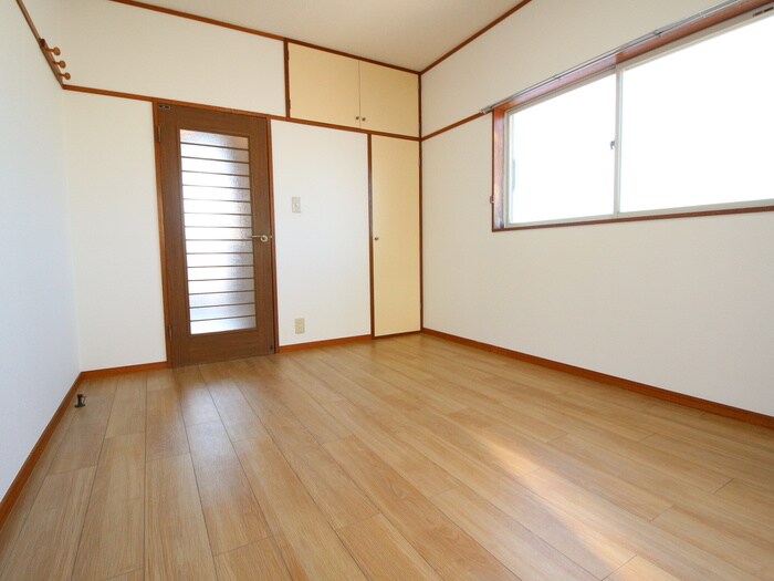 物件内観写真9　(居室)