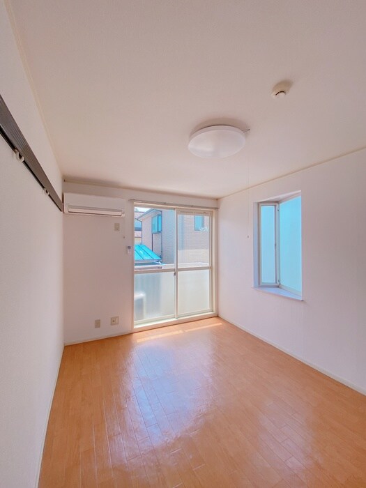 物件内観写真5　(居室)