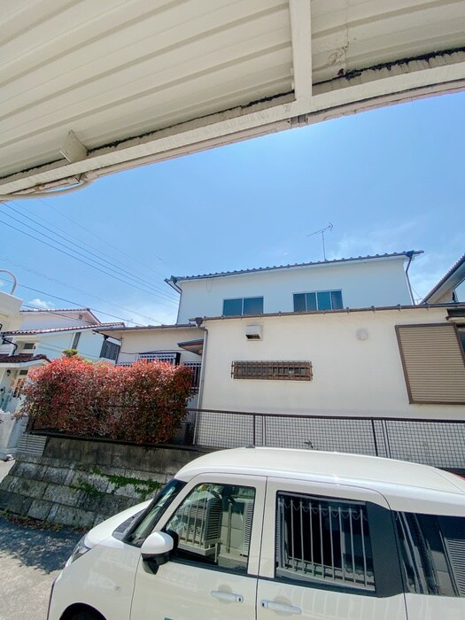 物件内観写真13　(室内からの展望)