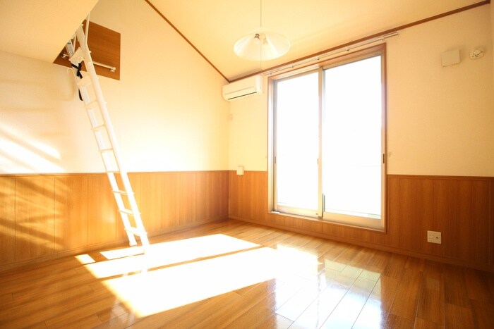 物件内観写真15　(居室)