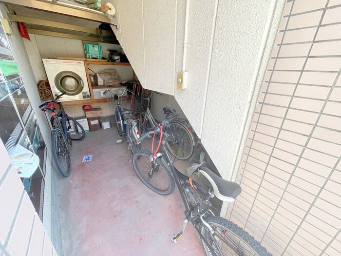 光ルミナースの駐輪場