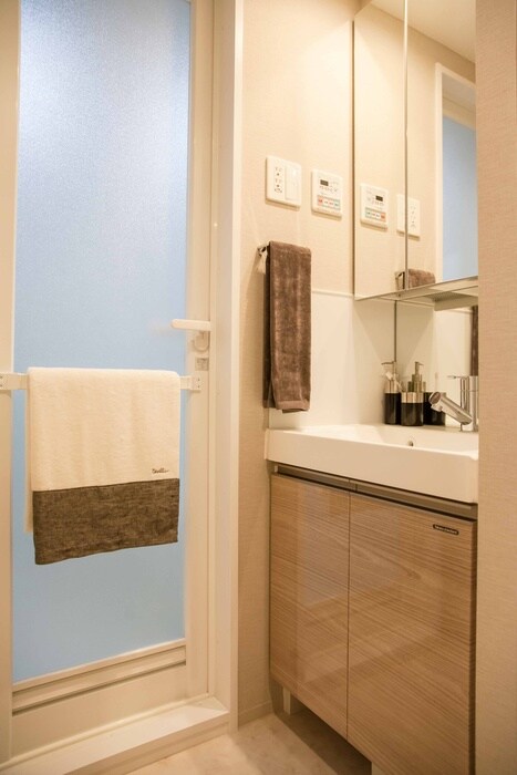 物件内観写真10　(洗面)