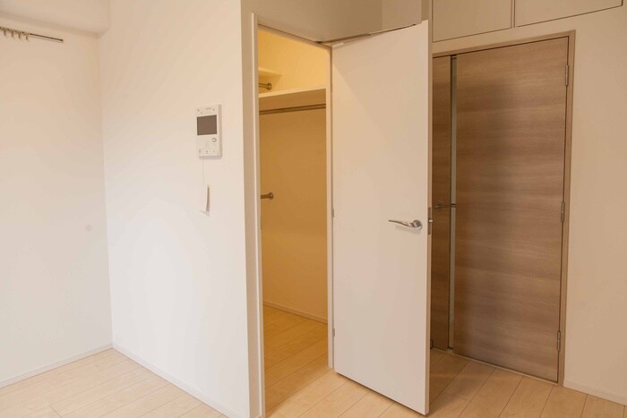 物件内観写真10　(内観写真)