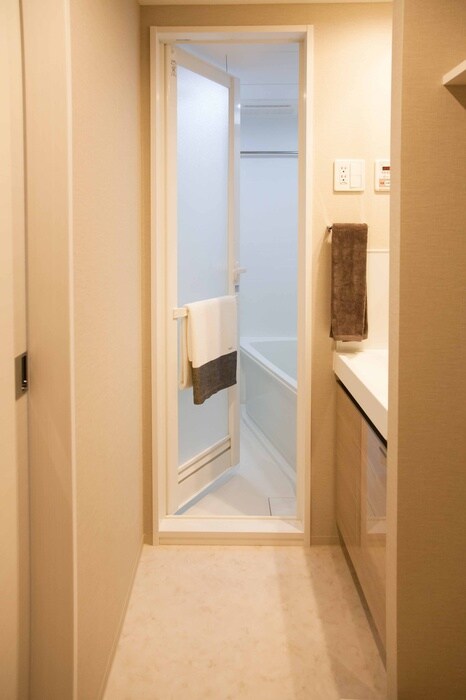 物件内観写真12　(洗面)