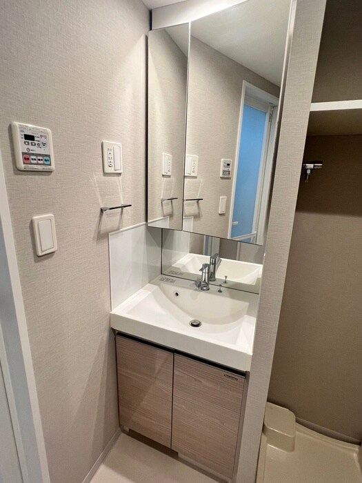 物件内観写真14　(洗面)