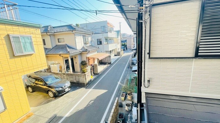 物件内観写真16　(室内からの展望)