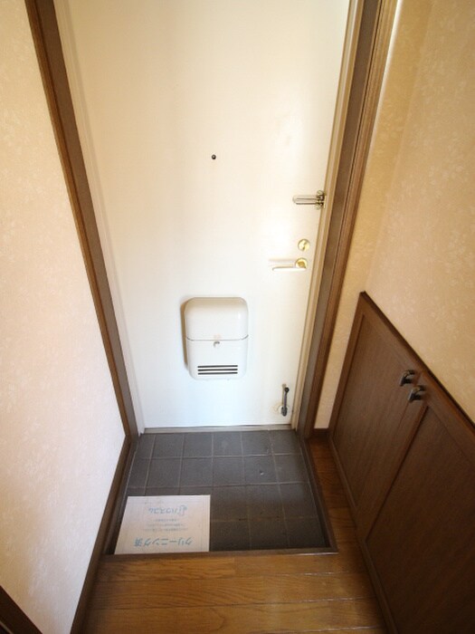 物件内観写真21　(玄関)