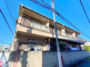 第一エノモトハイツＮＯ１外観写真