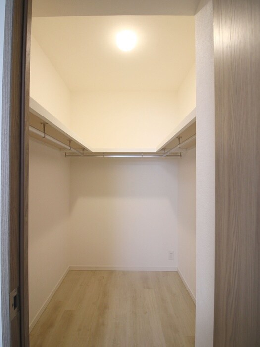 物件内観写真9　(収納)