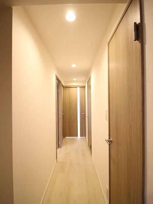 物件内観写真17　(廊下)