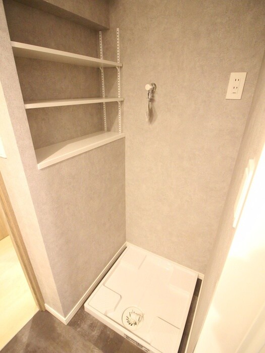 物件内観写真21　(洗濯機置場)