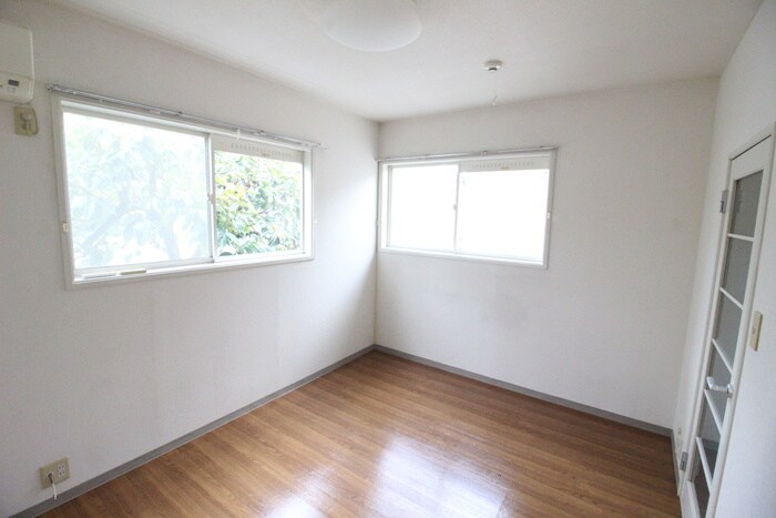 物件内観写真10　(居室)