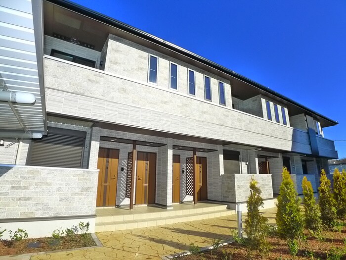 物件外観写真1　(建築中)