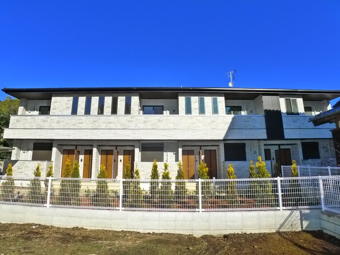 物件外観写真4　(建築中)