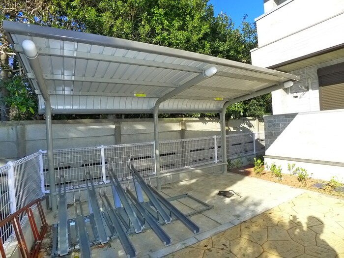 物件外観写真6　(駐輪場)