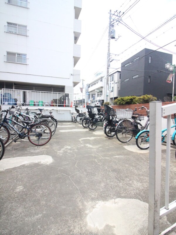駐輪場