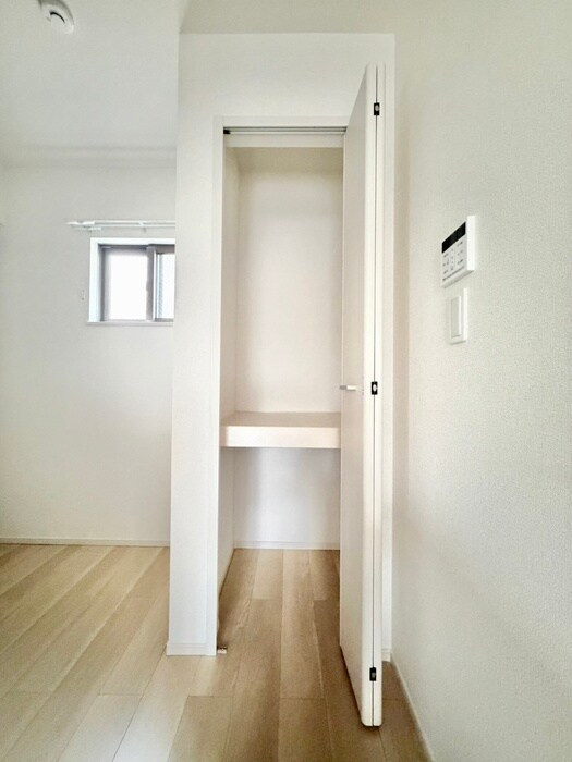 物件内観写真15　(収納)