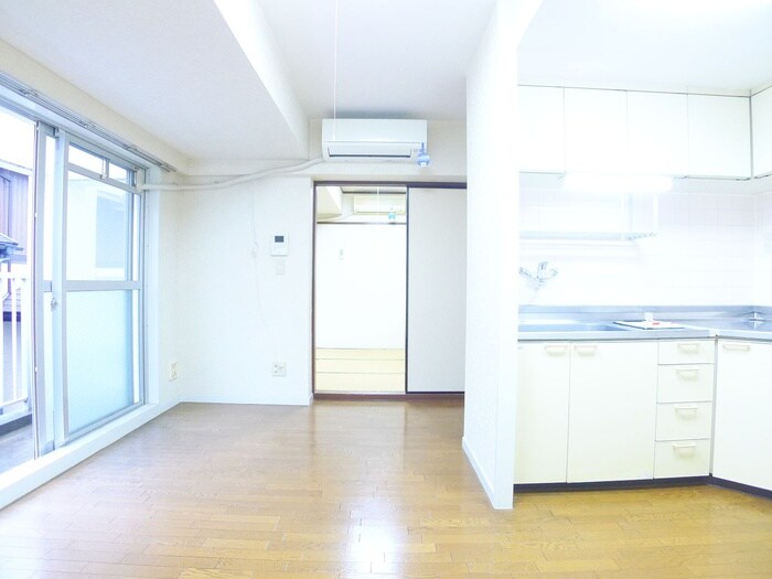 物件内観写真7　(居室)