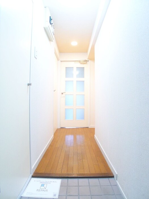 物件内観写真17　(玄関)