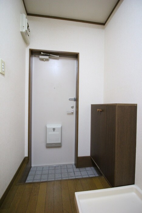 物件内観写真12　(廊下)