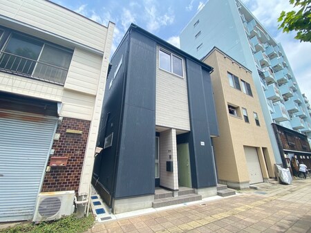 アポロ外観写真