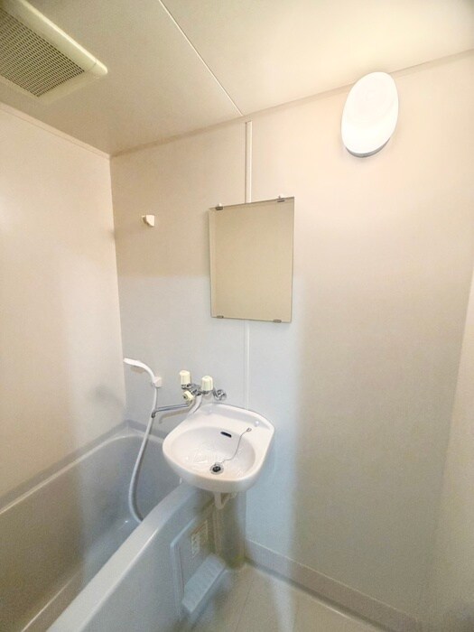 物件内観写真10　(洗面)