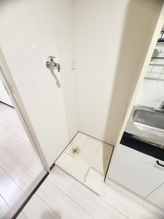 物件内観写真13　(洗濯機置場)