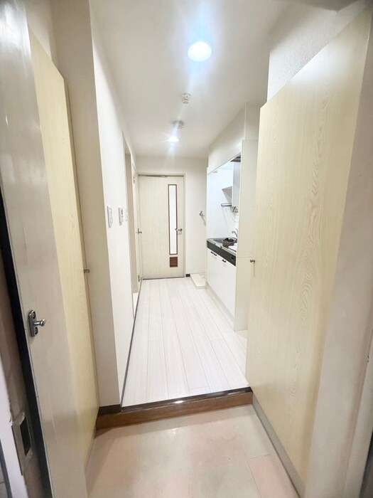 物件内観写真14　(玄関)