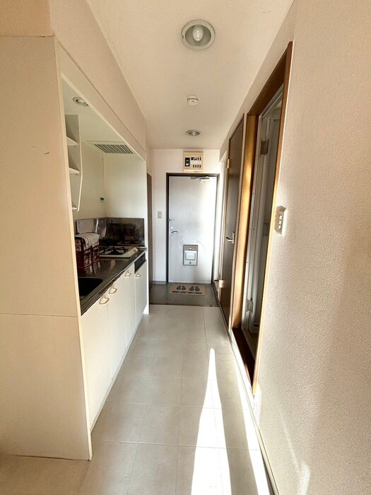 物件内観写真18　(廊下)