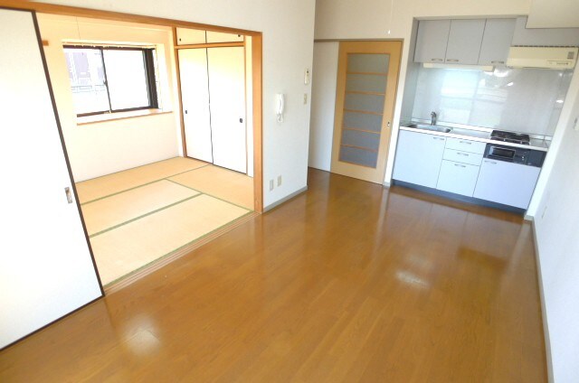 物件内観写真8　(居室)