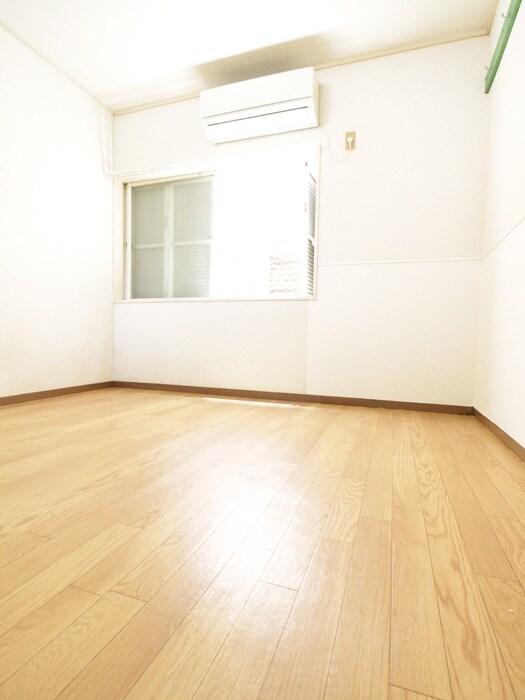 物件内観写真5　(居室)