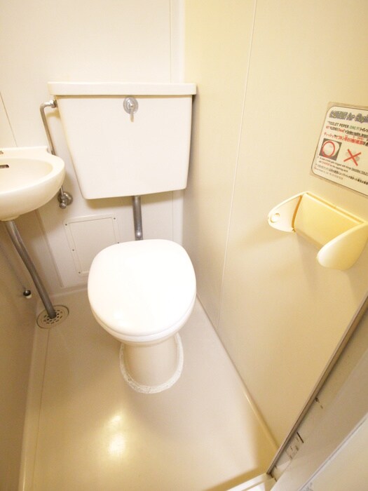 物件内観写真8　(トイレ)