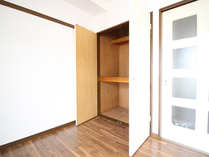 物件内観写真9　(収納)