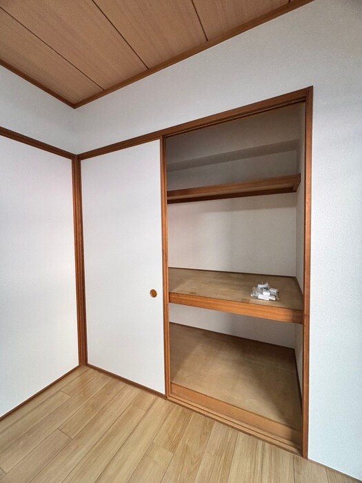 物件内観写真11　(収納)